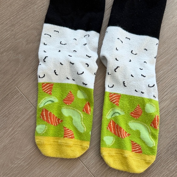 Abstract Patterned Crew Socks - Picture 2 of 3